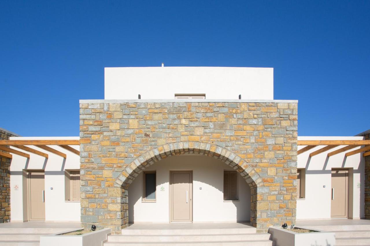 Quinta Essentia Suites Foiníki エクステリア 写真