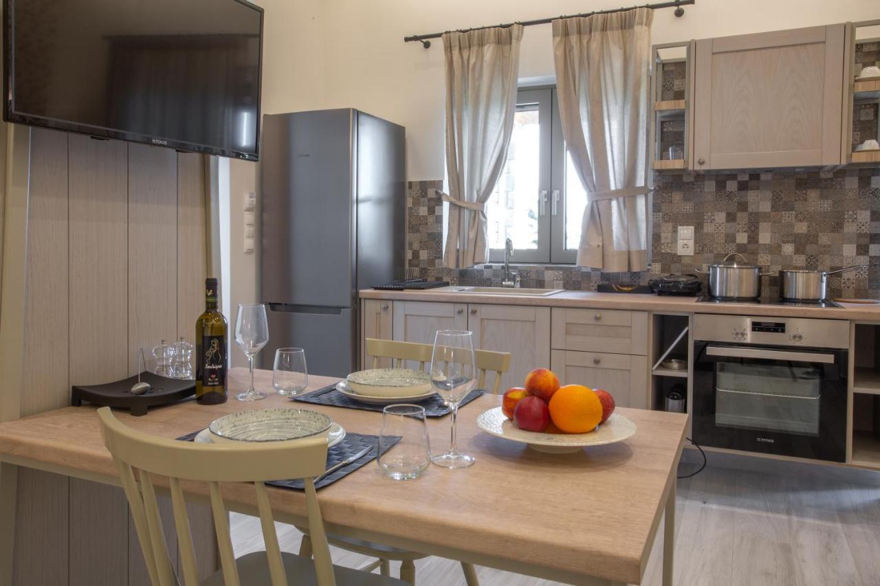 Quinta Essentia Suites Foiníki エクステリア 写真