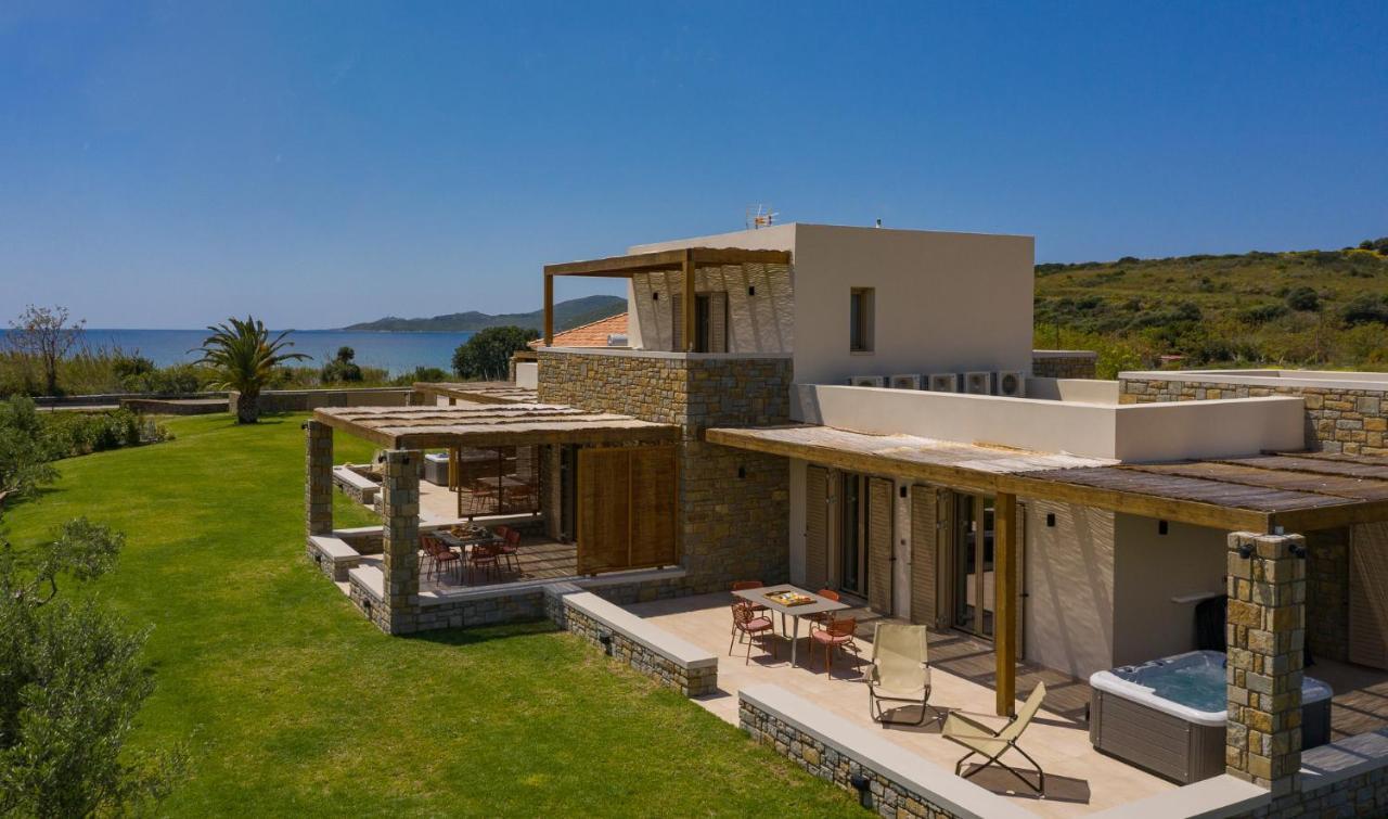 Quinta Essentia Suites Foiníki エクステリア 写真