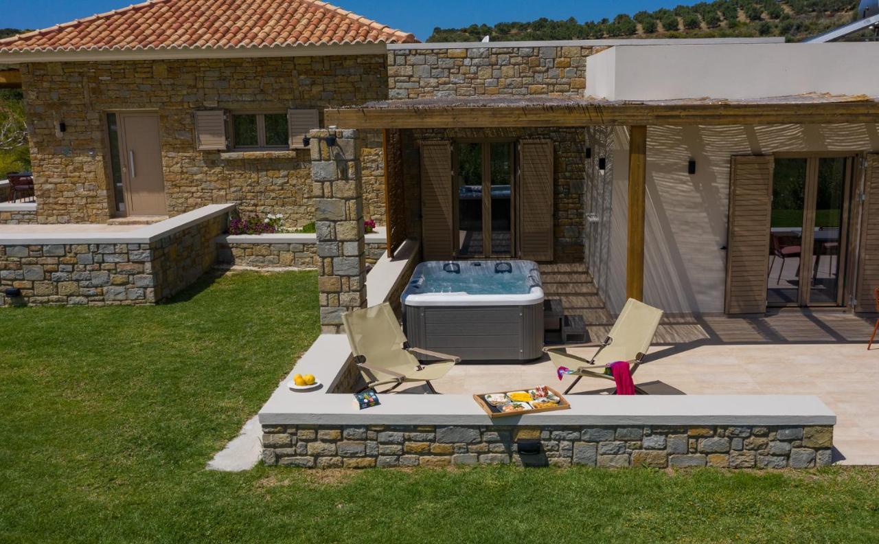 Quinta Essentia Suites Foiníki エクステリア 写真