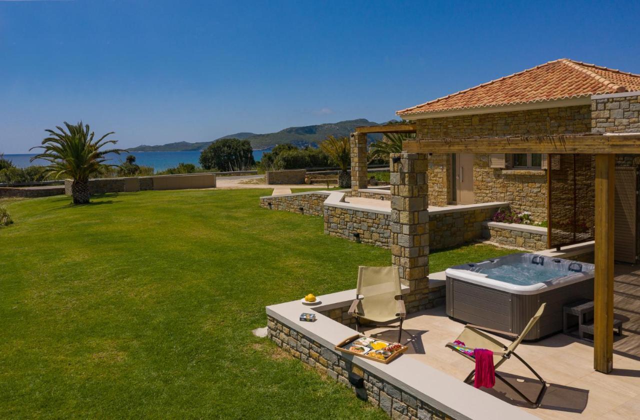 Quinta Essentia Suites Foiníki エクステリア 写真