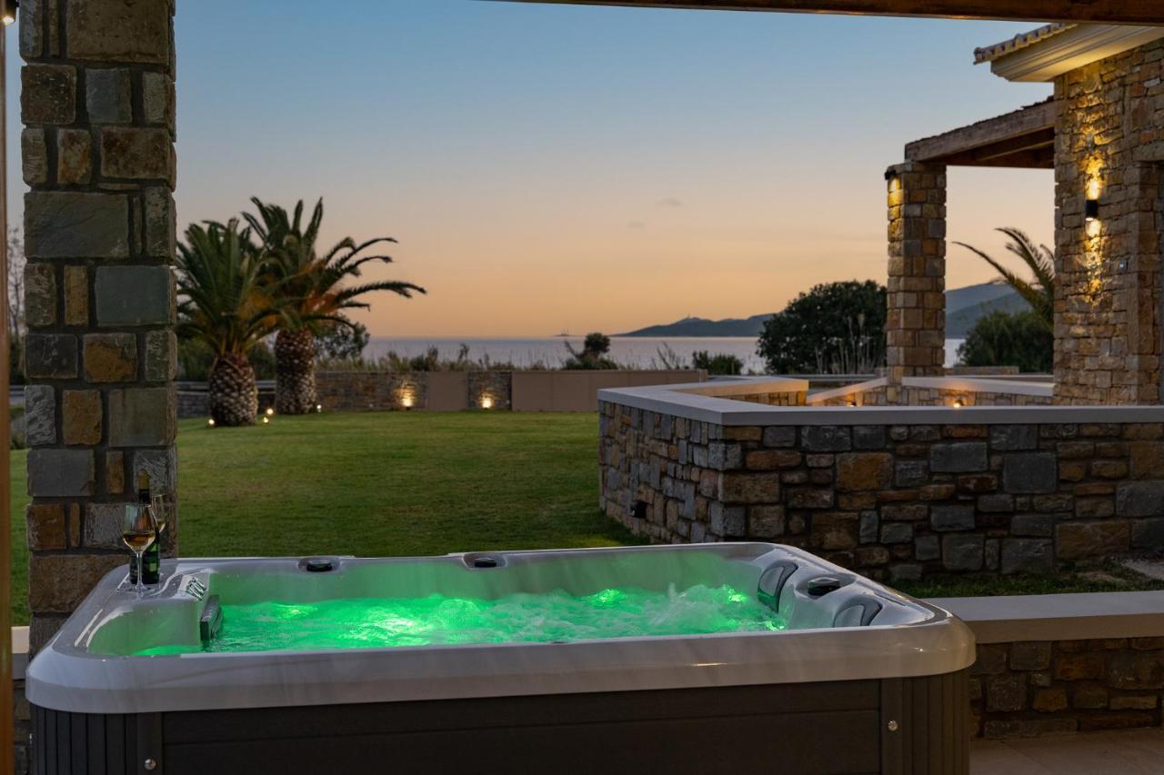 Quinta Essentia Suites Foiníki エクステリア 写真