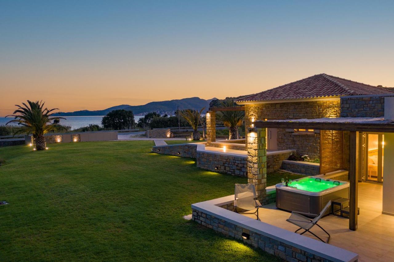 Quinta Essentia Suites Foiníki エクステリア 写真