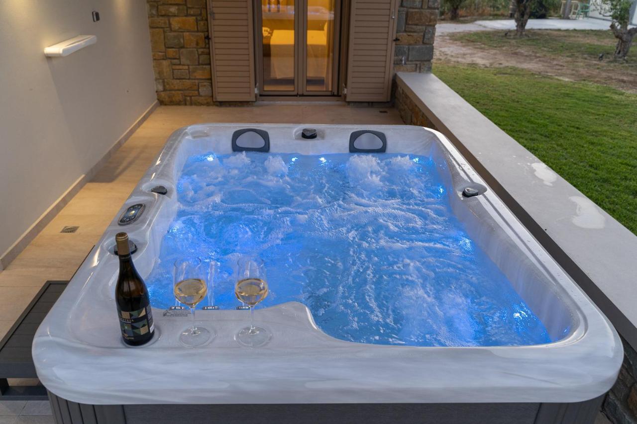 Quinta Essentia Suites Foiníki エクステリア 写真